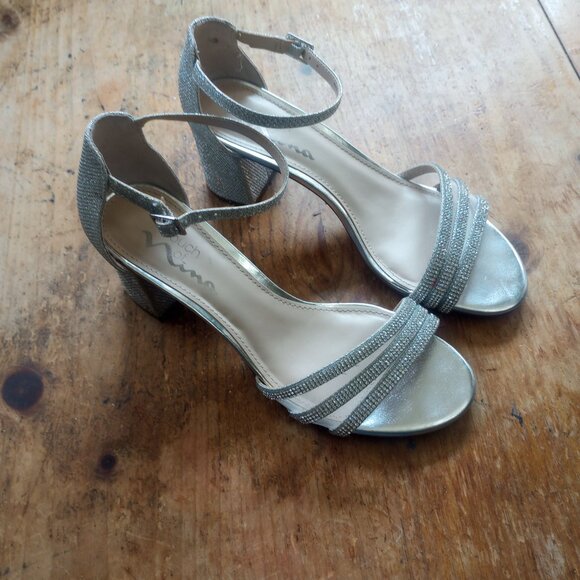 Touch of Nina Silver Glitter Heels - Picture 3 of 4